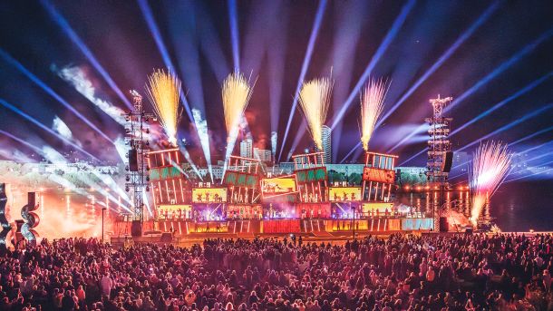 Linzer Klangwolke blends rhythm with GLP lighting to the beat of the city