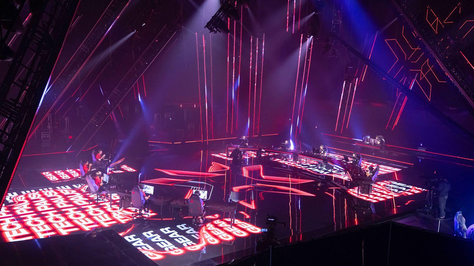 GLP-Scheinwerfer im Einsatz beim „Valorant“ E-Sports-Finale