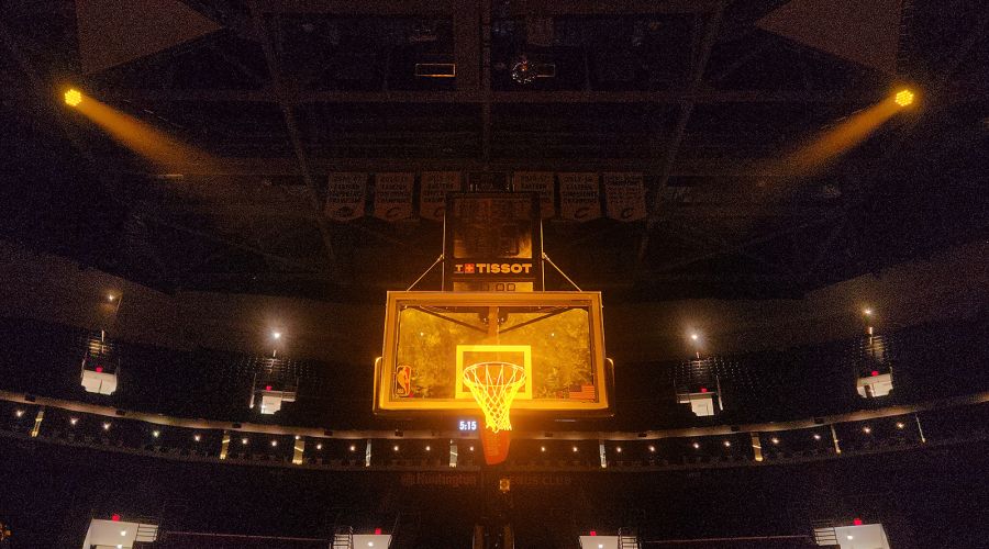 Erste Festinstallation des mächtigen GLP MAD MAXX für die Cleveland Cavaliers
