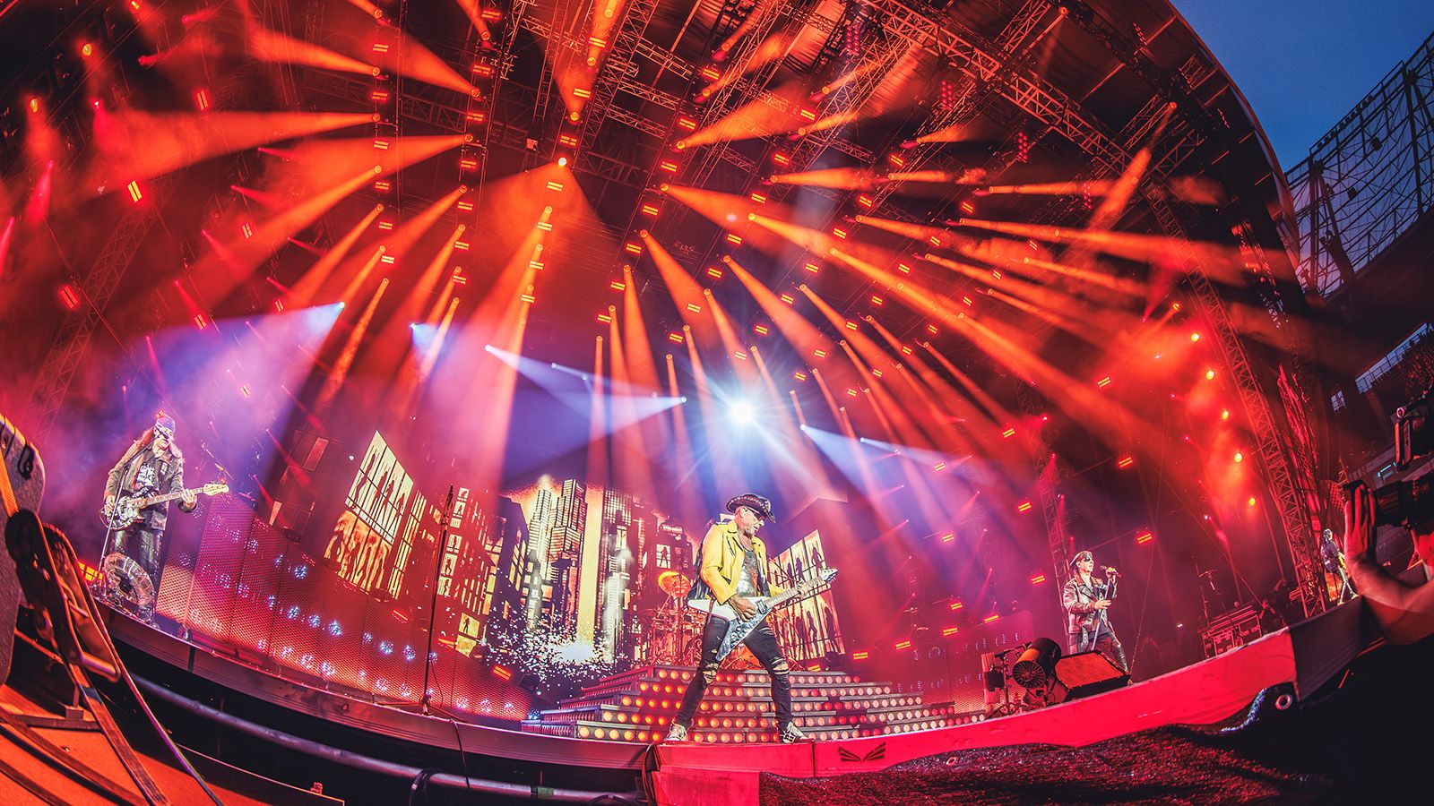Stadion-Heimspiel in Hannover: Scorpions feiern 60 Jahre mit GLP-Neuzugängen für mehr Punch und Flächenwirkung